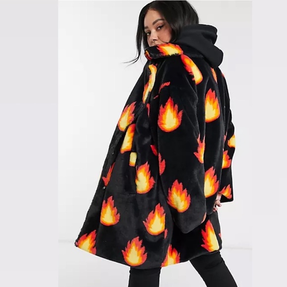 Daisy Street Plus coat in flame print faux fur - Picture 3 of 8